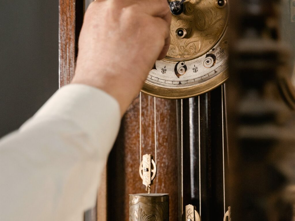 Antike Standuhr – fachkundige Bewertung