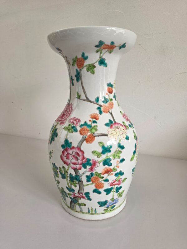 Chinesische Vase Porzellan – Famille Rose – Qing-Dynastie