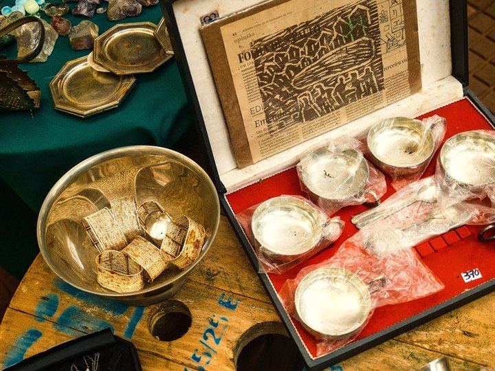 Wertvolle Fundstücke aus einer Räumung – Silber, Schmuck und Sammlerstücke